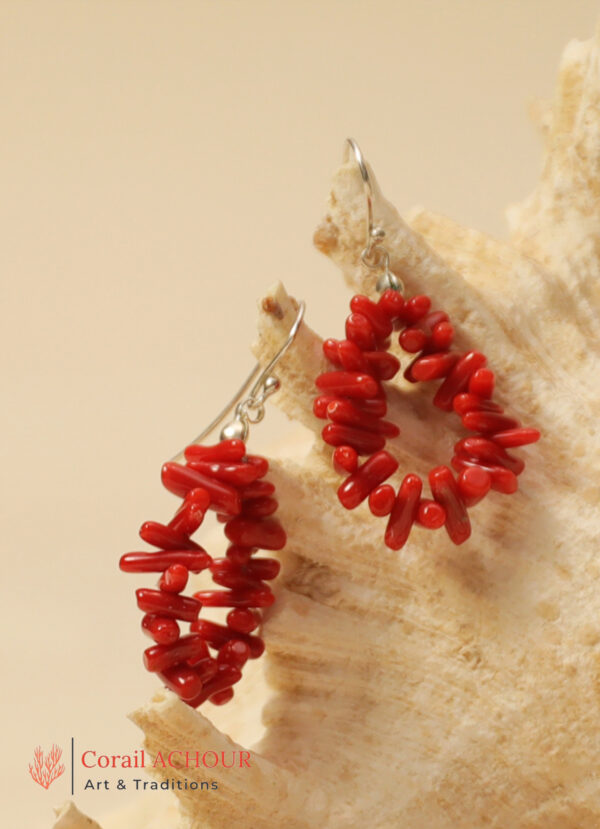 trés belle Boucles d'Oreilles en Corail rouge véritable cuppolino