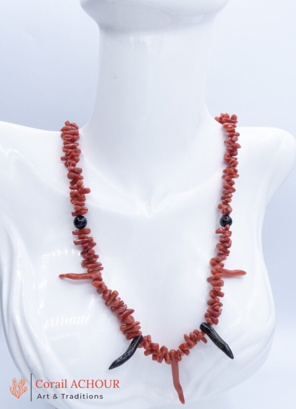 Collier en Corail rouge et noir frange – Image 5